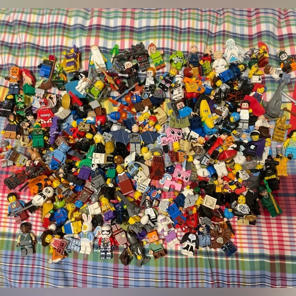 HUGE LOT OF LEGO MINI FIGURES Star Wars Lego Movie Marvel Minecraft Banana‎ man